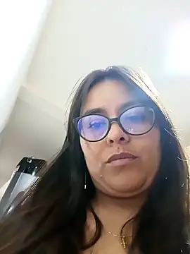 Snapshot of Ixchel_Anaid chatting on February 15, 4:12 pm Ixchel Anaid online show from February 15, 4:12 pm