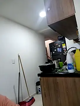 Snapshot of Ixchel_Anaid chatting on February 21, 6:48 pm Ixchel Anaid online show from February 21, 6:48 pm