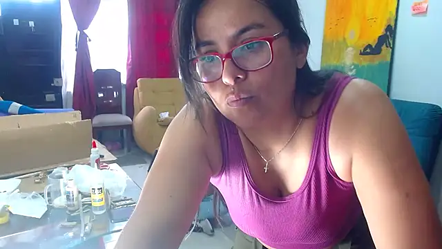 Snapshot of Ixchel_Anaid chatting on February 27, 8:42 pm Ixchel Anaid online show from February 27, 8:42 pm