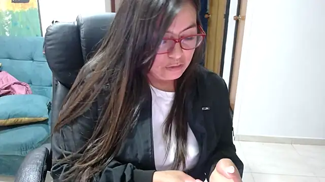 Snapshot of Ixchel_Anaid chatting on March 10, 8:23 pm Ixchel Anaid online show from March 10, 8:23 pm