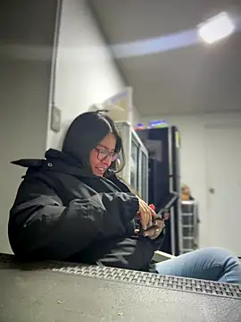 Snapshot of Ixchel_Anaid chatting on September 15, 1:05 am Ixchel Anaid online show from September 15, 1:05 am