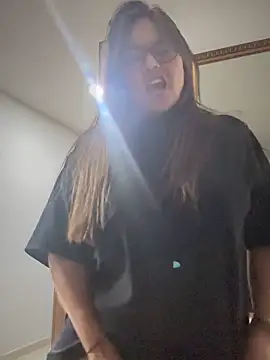 Snapshot of Ixchel_Anaid chatting on November 8, 2:12 am Ixchel Anaid online show from November 8, 2:12 am