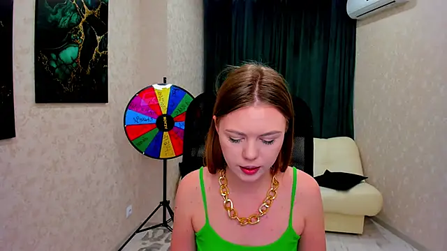 Strawberrye online show from March 12, 9:44 am