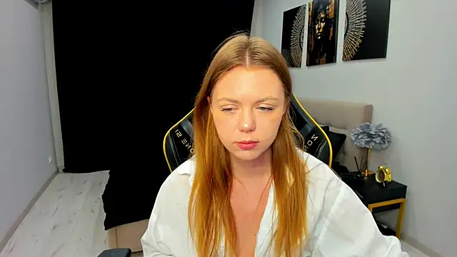 Strawberrye online show from June 17, 3:31 am