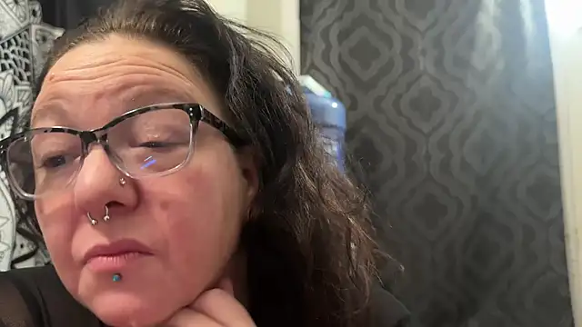 Snapshot of Miss_Phat_Booty chatting on January 25, 5:07 am Miss Phat Booty online show from January 25, 5:07 am