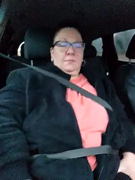 Snapshot of Miss_Phat_Booty chatting on November 30, 9:30 pm Miss Phat Booty online show from November 30, 9:30 pm