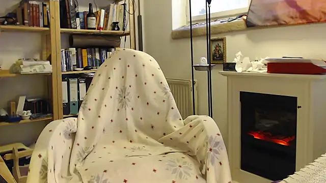 Snapshot of tibe50 chatting on November 5, 8:47 am tibe50 online show from November 5, 8:47 am