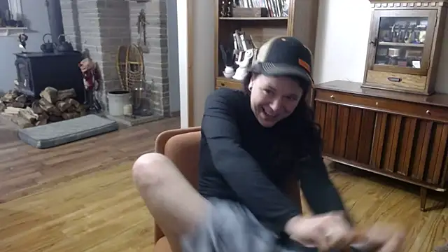 Snapshot of MarcyJones chatting on February 9, 12:06 am MarcyJones online show from February 9, 12:06 am