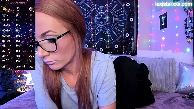Snapshot of Lexi_Star chatting on February 12, 5:05 am Lexi Star online show from February 12, 5:05 am