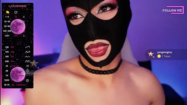 Snapshot of Bigfemblue chatting on December 17, 2:33 am Bigfemblue online show from December 17, 2:33 am