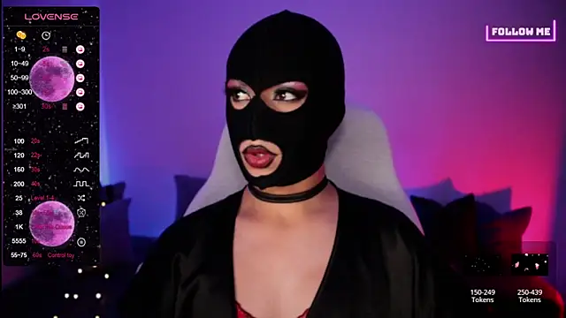 Snapshot of Bigfemblue chatting on December 31, 3:23 am Bigfemblue online show from December 31, 3:23 am