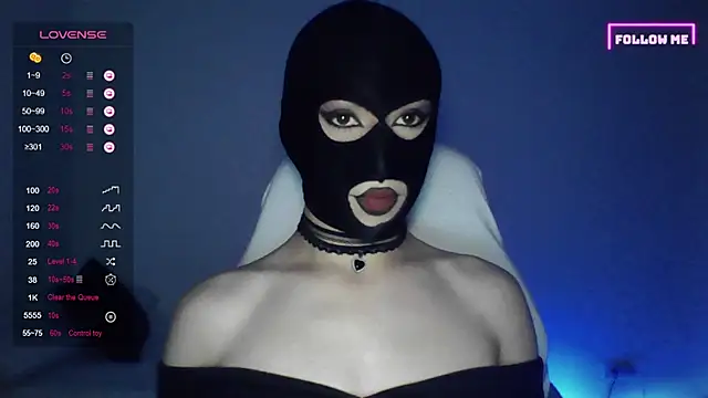 Snapshot of Bigfemblue chatting on October 11, 12:54 am Bigfemblue online show from October 11, 12:54 am