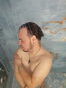 latinoflpr online show from January 11, 1:10 am