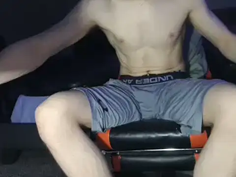 Snapshot of Dick_and_muscles chatting on February 25, 6:25 am Dick and muscles online show from February 25, 6:25 am