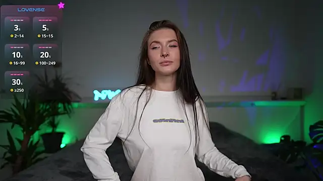 Snapshot of Erotic_Saga chatting on January 17, 5:41 pm Erotic Saga online show from January 17, 5:41 pm