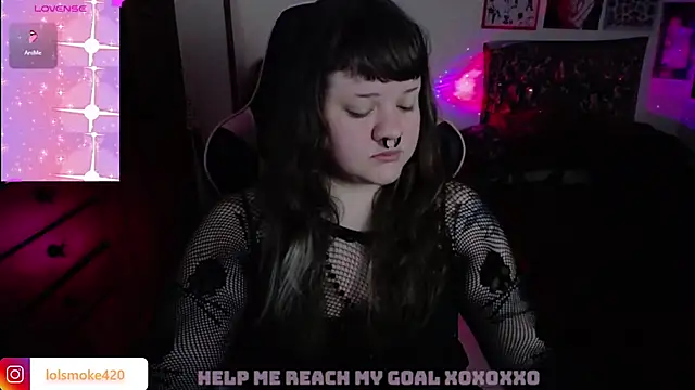 Snapshot of Bdsm_and_fries chatting on December 5, 1:03 am Bdsm and fries online show from December 5, 1:03 am