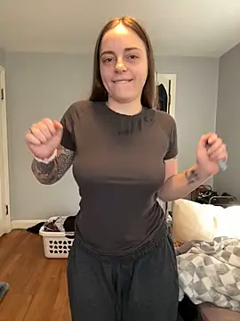 jaseyrae online show from March 11, 4:35 pm