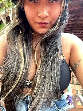 Snapshot of Rubyross21 chatting on March 18, 9:10 pm Rubyross21 online show from March 18, 9:10 pm