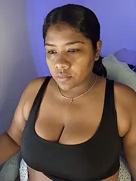 Snapshot of paola091 chatting on June 5, 11:38 am paola091 online show from June 5, 11:38 am