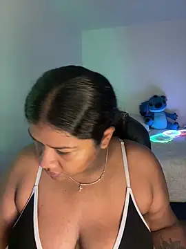 Snapshot of paola091 chatting on June 10, 11:31 am paola091 online show from June 10, 11:31 am