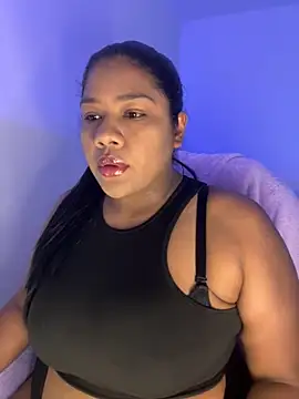 Snapshot of paola091 chatting on June 18, 2:34 am paola091 online show from June 18, 2:34 am