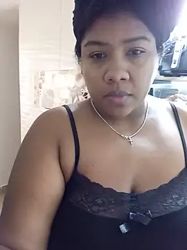 Snapshot of paola091 chatting on July 23, 2:04 pm paola091 online show from July 23, 2:04 pm