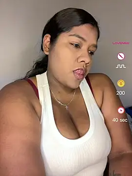 Snapshot of paola091 chatting on July 29, 2:10 am paola091 online show from July 29, 2:10 am