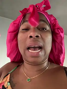 Snapshot of CurvyDesire1 chatting on March 9, 2:32 pm CurvyDesire1 online show from March 9, 2:32 pm