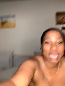 Snapshot of CurvyDesire1 chatting on December 5, 7:43 pm CurvyDesire1 online show from December 5, 7:43 pm