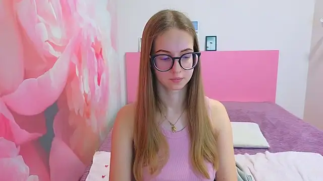 AliceAdams online show from January 15, 7:02 am