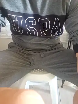 Snapshot of praqun2021 chatting on March 13, 11:28 am praqun2021 online show from March 13, 11:28 am