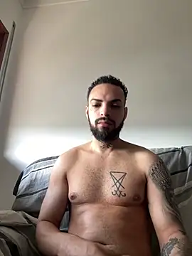 phellipestronda online show from May 5, 10:34 am