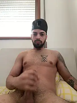 phellipestronda online show from May 6, 7:57 am