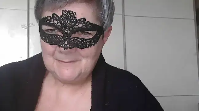 Snapshot of simona60 chatting on March 16, 4:56 pm simona60 online show from March 16, 4:56 pm