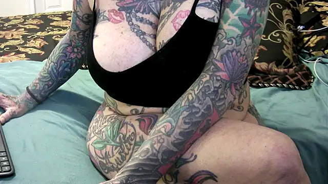 pamelagunns online show from February 23, 5:21 pm