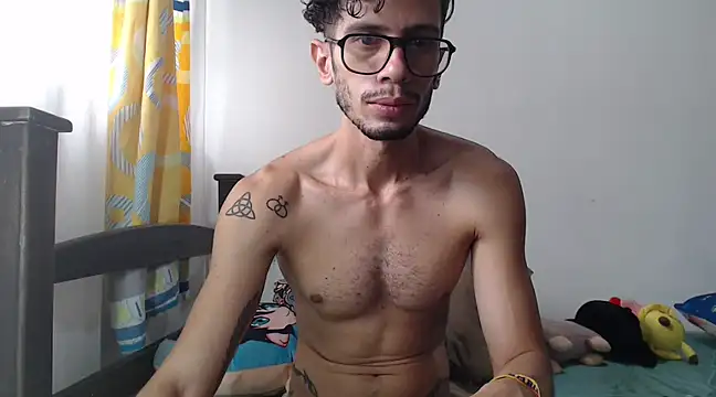 alisterxxx online show from February 17, 5:21 pm