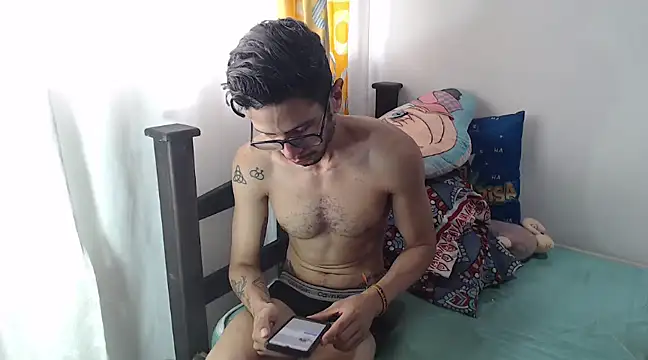 alisterxxx online show from March 3, 2:04 pm