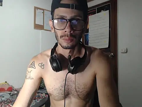 alisterxxx online show from July 14, 2:05 am