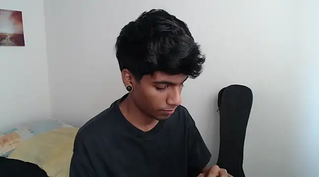 Snapshot of stevenosori chatting on February 12, 3:38 pm stevenosori online show from February 12, 3:38 pm