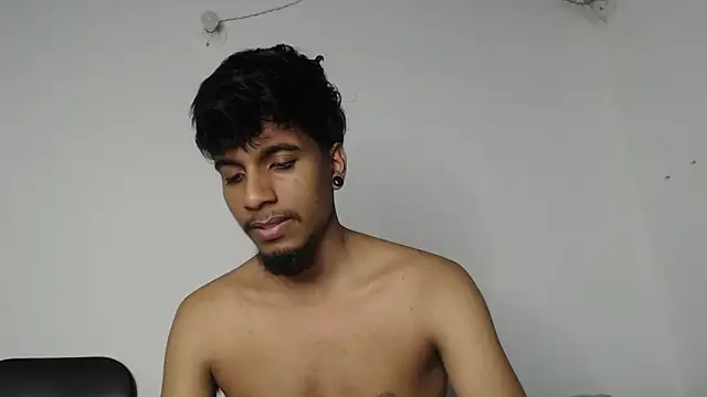 Snapshot of stevenosori chatting on October 12, 12:09 am stevenosori online show from October 12, 12:09 am