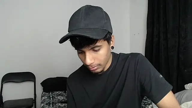 Snapshot of stevenosori chatting on November 3, 3:41 am stevenosori online show from November 3, 3:41 am