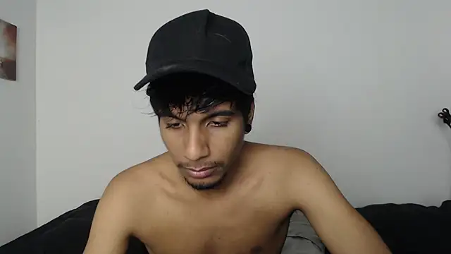 Snapshot of stevenosori chatting on December 1, 10:48 pm stevenosori online show from December 1, 10:48 pm