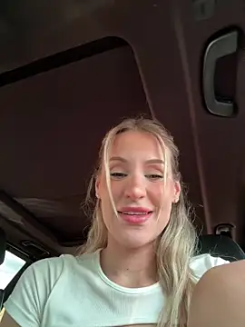 jasminesummer online show from January 22, 7:45 pm