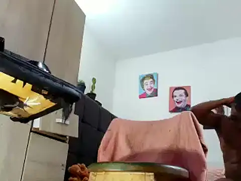 queenaliice online show from March 22, 7:53 pm