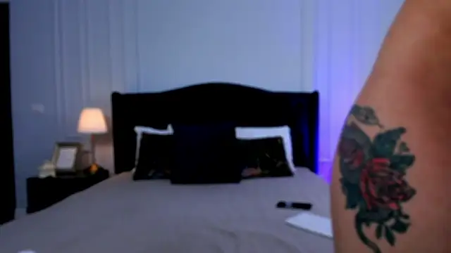 ElizzaBubble online show from January 13, 6:16 am