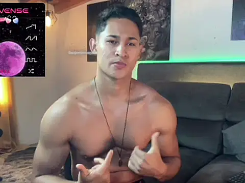 Snapshot of BenjaminCooperk chatting on March 10, 1:10 pm BenjaminCooperk online show from March 10, 1:10 pm