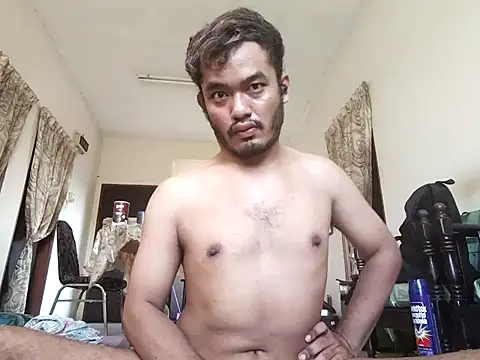 Snapshot of eizy2310 chatting on December 7, 11:56 pm eizy2310 online show from December 7, 11:56 pm