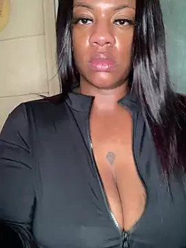 Snapshot of AlexaTheSlut chatting on January 5, 5:41 pm AlexaTheSlut online show from January 5, 5:41 pm