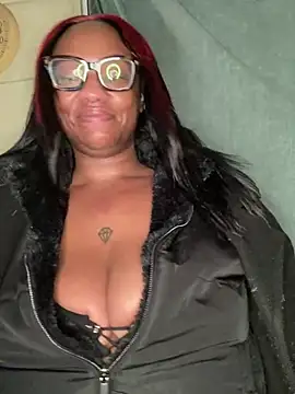 Snapshot of AlexaTheSlut chatting on January 24, 8:34 am AlexaTheSlut online show from January 24, 8:34 am