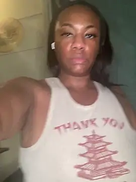 Snapshot of AlexaTheSlut chatting on February 2, 7:52 am AlexaTheSlut online show from February 2, 7:52 am